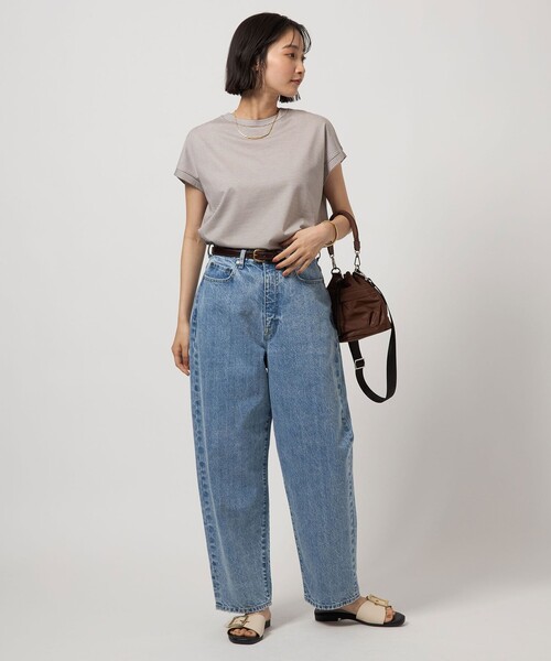 green label relaxing（グリーンレーベルリラクシング）の「カーブ デニム（デニムパンツ・レディース・ライトブルー/コバルトブルー・36/38）」の11枚目の写真