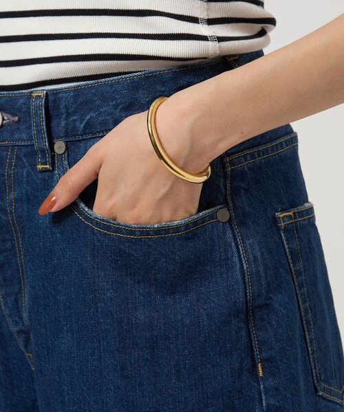 green label relaxing（グリーンレーベルリラクシング）の「カーブ デニム（デニムパンツ・レディース・ライトブルー/コバルトブルー・36/38）」の17枚目の写真