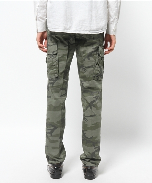 J.W.BRINE(ジェイダブリューブライン)の「J.W.BRINE カモフラージュ柄スリムカーゴパンツ(その他パンツ・メンズ・サファリグリーン・44)」の3枚目の写真