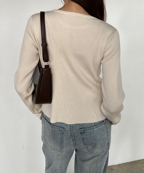 solleim（ソルレム）の「フロントホールリブニット（ニット/セーター・レディース・アイボリー/ブラック/ボルドー・M/L）」の9枚目の写真