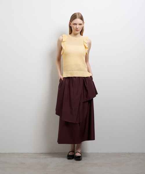LANVIN en Bleu(ランバンオンブルー)の「フリルノースリーブニット(ニット/セーター・レディース・イエロー/ブラウン/ブラック・38)」の11枚目の写真