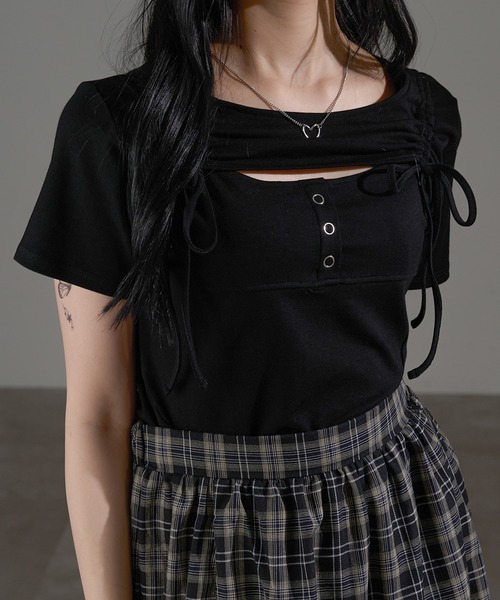 apres jour mignon(アプレジュールミニョン)の「フロントオープンリボントップス【ZOZOTOWN限定アイテム】(Tシャツ/カットソー・レディース・ブラック/杢グレー/オフホワイト・X-LARGE/フリー)」の1枚目の写真