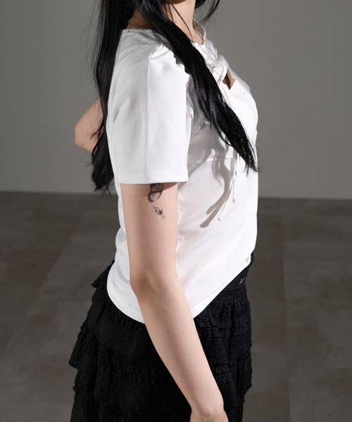 apres jour mignon(アプレジュールミニョン)の「フロントオープンリボントップス【ZOZOTOWN限定アイテム】(Tシャツ/カットソー・レディース・ブラック/杢グレー/オフホワイト・X-LARGE/フリー)」の7枚目の写真
