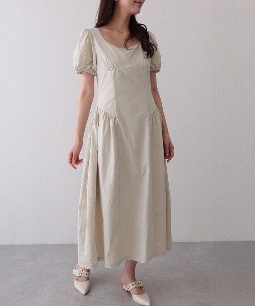 Lace Ladies（レースレディース）の「ソリッドカラー スクエアネック パフスリーブ ギャザー ワンピース（ワンピース・レディース・イエロー/アイボリー・FREE）」の14枚目の写真
