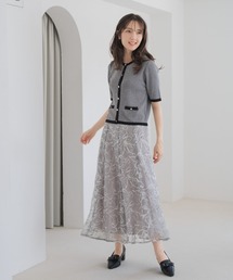ループラメ刺繍スカート