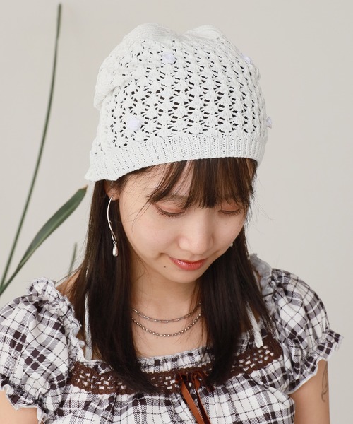 ROOPTOKYO(ループトウキョウ)の「OKUOKU 0909/オクオク サイドストラップ クロシェ 編み ビーニーキャップ 夏物 夏服(ニットキャップ/ビーニー・レディース・ブラック系その他2/ブラック系その他/ブラック系その他3/ワイン系2/ホワイト系その他/ホワイト系その他3/ベージュ系その他2/カーキ系3/グレー系その他2・FREE)」の12枚目の写真