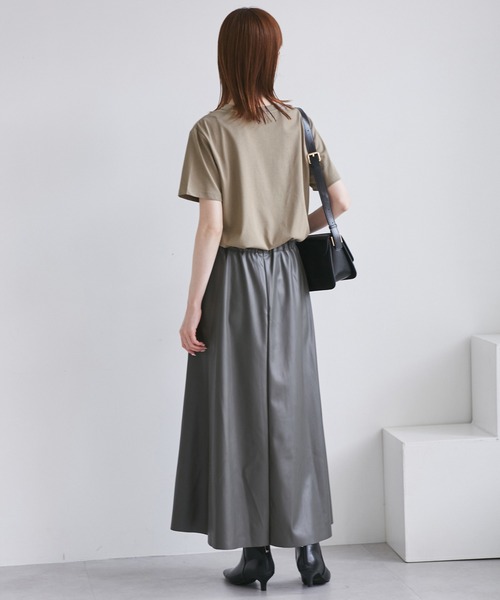 ROPE' PICNIC（ロペピクニック）の「【UVカット・接触冷感・汗染み加工】フロッキーロゴTシャツ（Tシャツ/カットソー・レディース・カーキ/モスグリーン/ホワイト/チャコールグレー・38）」の6枚目の写真