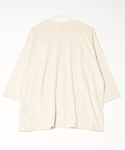 marka（マーカ）の「marka / マーカ：BALL GAMES THREE-QUARTER SLEEVE TEE -NOIL SILK KNIT-：M25C06CS01E[COR]（Tシャツ/カットソー・メンズ・アイボリー・1(S)/2(M)）」の2枚目の写真