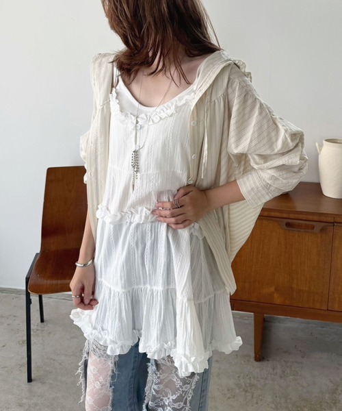 Jewelobe(ジュエローブ)の「BIGフードストライプドルマンルーズシャツ(シャツ/ブラウス・レディース・ブルー/アイボリー・FREE)」の13枚目の写真