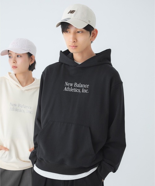 NEW BALANCE(ニューバランス)の「Athletics クラシックスフーディ(パーカー・メンズ・ブラック/ライトベージュ・SMALL/MEDIUM/LARGE/X-LARGE/XX-LARGE)」の2枚目の写真