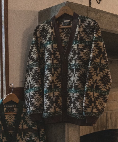 BEAMS PLUS（ビームスプラス）の「ボア ジャカード カーディガン（スウェット・メンズ・ブラウン/グリーン・XL/L/M/S）」の2枚目の写真