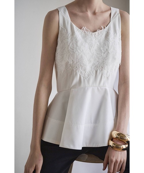 Estella.K(エステラケー)の「Bianca Lace Top フロントレースペプラムTOP(シャツ/ブラウス・レディース・ホワイト/ブラック・FREE)」の4枚目の写真