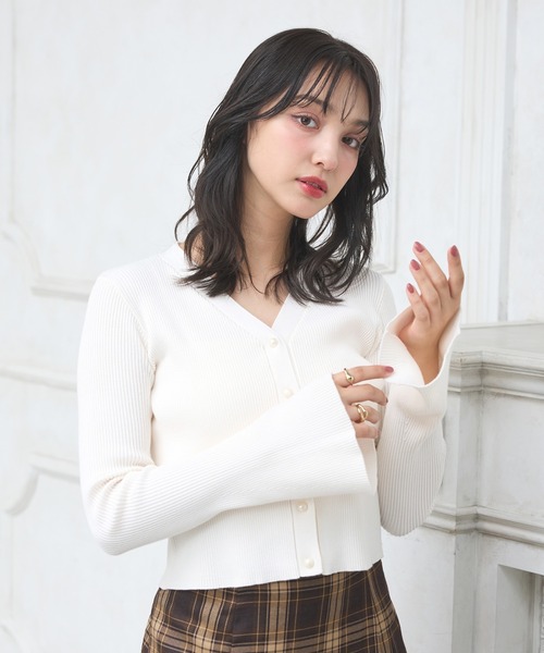 INGNI（イング）の「【WEB限定】フレアスリーブリブニットカーディガン（カーディガン/ボレロ・レディース・ブラック/アイボリー/グレー/ボルドー・M）」の2枚目の写真