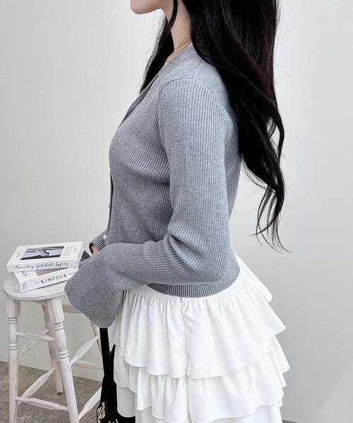 INGNI（イング）の「【WEB限定】フレアスリーブリブニットカーディガン（カーディガン/ボレロ・レディース・ブラック/アイボリー/グレー/ボルドー・M）」の9枚目の写真