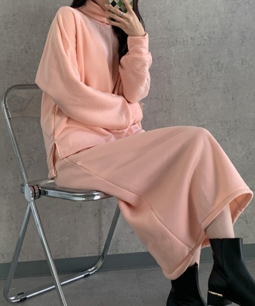 Maison Calme(メゾンカルム)の「【上下セット】ボリューム ハイネックスウェット スリットスカート セットアップ リラックスウェア(セットアップ・レディース・ピンク/グレー/ブラック・M/L)」の3枚目の写真
