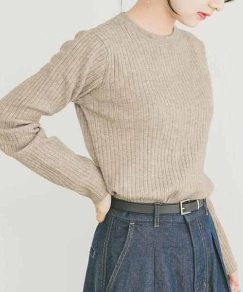 ITEMS URBANRESEARCH（アイテムズ アーバンリサーチ）の「『洗濯可』フワフワクルーネックリブニット（ニット/セーター・レディース・オフホワイト/チャコールグレー/ベージュ/グリーン系その他・FREE）」の12枚目の写真