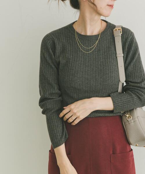 ITEMS URBANRESEARCH（アイテムズ アーバンリサーチ）の「『洗濯可』フワフワクルーネックリブニット（ニット/セーター・レディース・オフホワイト/チャコールグレー/ベージュ/グリーン系その他・FREE）」の20枚目の写真