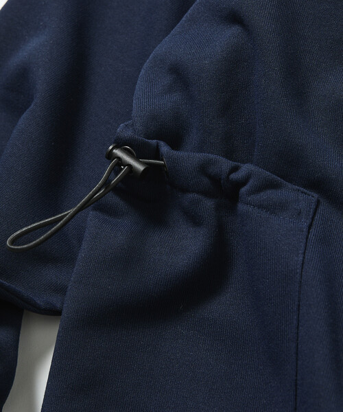 FREAK'S STORE(フリークスストア)の「限定展開 Drymix(R)/ドライミックス リラックスフィット サイドポケット クルーネック スウェット(スウェット・メンズ・アッシュグレー/ブラック/グレイッシュベージュ/ネイビー・SMALL/MEDIUM/LARGE)」の16枚目の写真