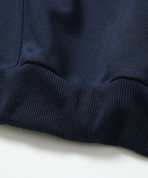 FREAK'S STORE(フリークスストア)の「限定展開 Drymix(R)/ドライミックス リラックスフィット サイドポケット クルーネック スウェット(スウェット・メンズ・アッシュグレー/ブラック/グレイッシュベージュ/ネイビー・SMALL/MEDIUM/LARGE)」の12枚目の写真