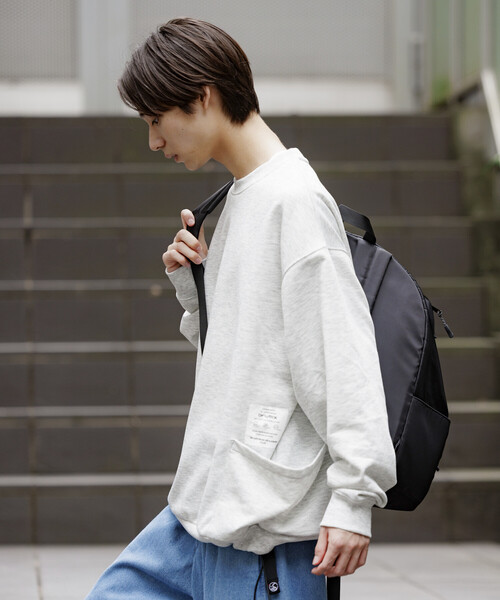 FREAK'S STORE(フリークスストア)の「限定展開 Drymix(R)/ドライミックス リラックスフィット サイドポケット クルーネック スウェット(スウェット・メンズ・アッシュグレー/ブラック/グレイッシュベージュ/ネイビー・SMALL/MEDIUM/LARGE)」の8枚目の写真