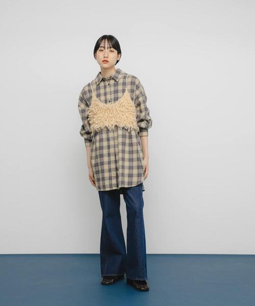 KBF（ケイビーエフ）の「マイクロフリンジブラ（その他トップス・レディース・チャコールグレー/ベージュ・ONE）」の6枚目の写真