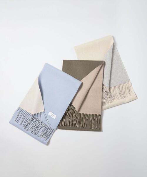 green label relaxing（グリーンレーベルリラクシング）の「カシミヤ リバーシブル マフラー（マフラー・レディース・オフホワイト/ライトブルー/モカ・FREE）」の9枚目の写真