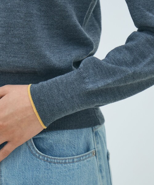 プレーンウール クルーネックプルオーバー（ニット/セーター