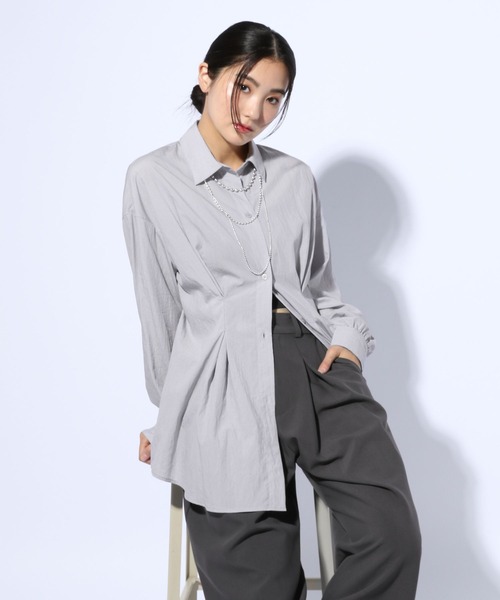 GLOBAL WORK（グローバルワーク）の「タックデザインシャツ長袖/599669（シャツ/ブラウス・レディース・サックスブルー/ブラウン/ネイビー・FREE）」の3枚目の写真