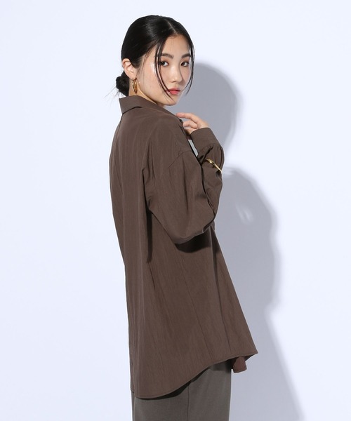 GLOBAL WORK（グローバルワーク）の「タックデザインシャツ長袖/599669（シャツ/ブラウス・レディース・サックスブルー/ブラウン/ネイビー・FREE）」の9枚目の写真