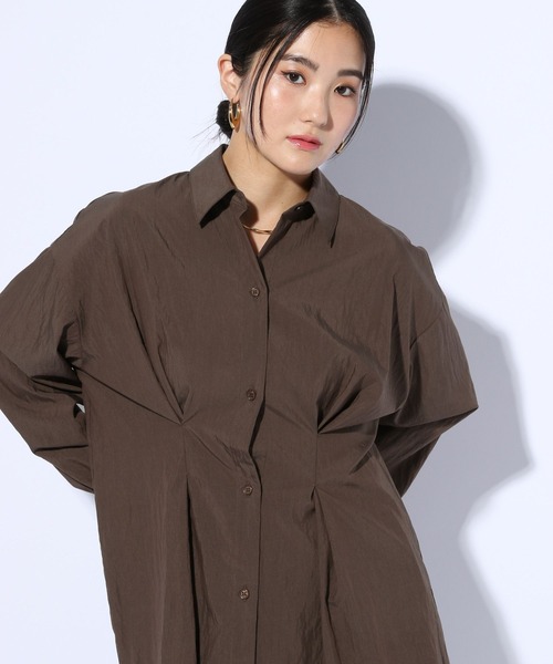 GLOBAL WORK（グローバルワーク）の「タックデザインシャツ長袖/599669（シャツ/ブラウス・レディース・サックスブルー/ブラウン/ネイビー・FREE）」の10枚目の写真