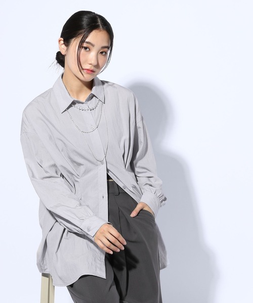 GLOBAL WORK（グローバルワーク）の「タックデザインシャツ長袖/599669（シャツ/ブラウス・レディース・サックスブルー/ブラウン/ネイビー・FREE）」の16枚目の写真