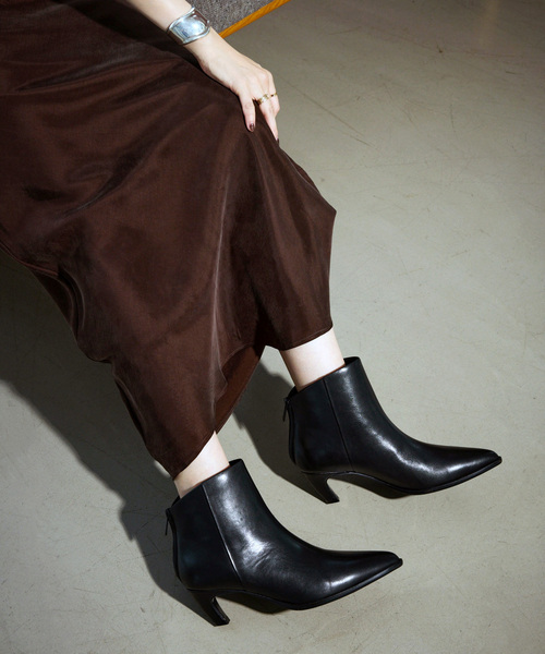 GRISE5.5cmレザーポインテッドスライドカットショートブーツ