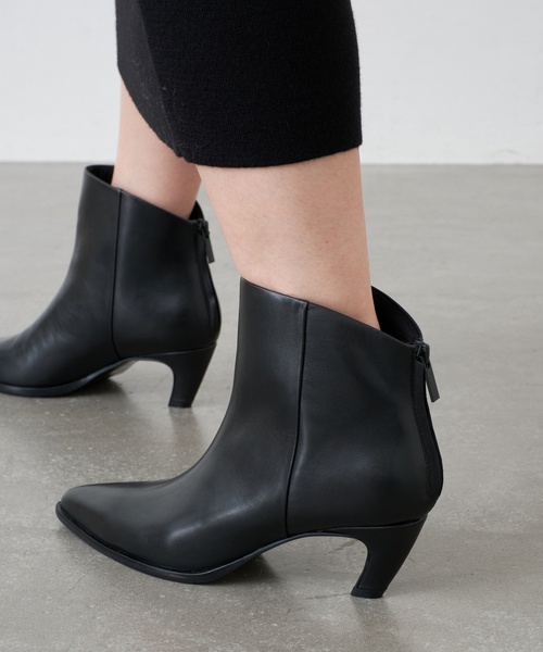 GRISE5.5cmレザーポインテッドスライドカットショートブーツ