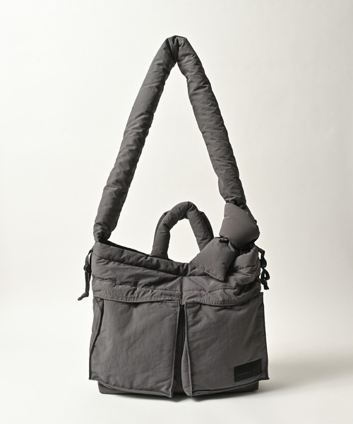 ADAM PATEK(アダムパテック)の「ADAMPATEK/padding helmet bag/中綿ヘルメットバッグ(ショルダーバッグ・メンズ・ブラック/グレー・FREE)」の11枚目の写真