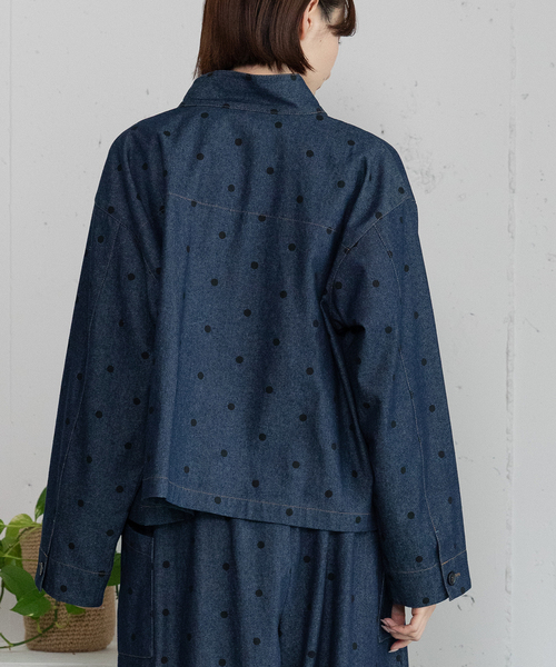 POU DOU DOU（プードゥドゥ）の「スタンドカラージャケット（その他アウター・レディース・ブラック/インディゴブルー・M）」の7枚目の写真