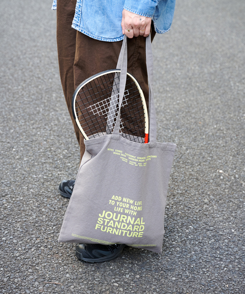 journal standard Furniture （ジャーナルスタンダードファニチャー）の「JSF TOTE CANVAS　トートバッグ（トートバッグ・レディース・グレー/カーキ/グリーン系その他/ネイビー/パープル/オレンジ/イエロー/アイボリー/ブラック・FREE）」の4枚目の写真
