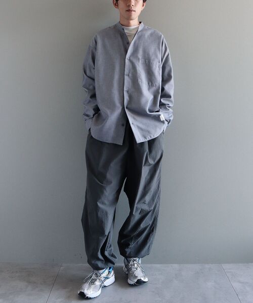 CRAFT STANDARD BOUTIQUE（クラフトスタンダードブティック）の「DRY-MIX オックスフォードバンドカラーシャツ（シャツ/ブラウス・メンズ・グレー/ブルー/オフホワイト・M/L/XL）」の21枚目の写真