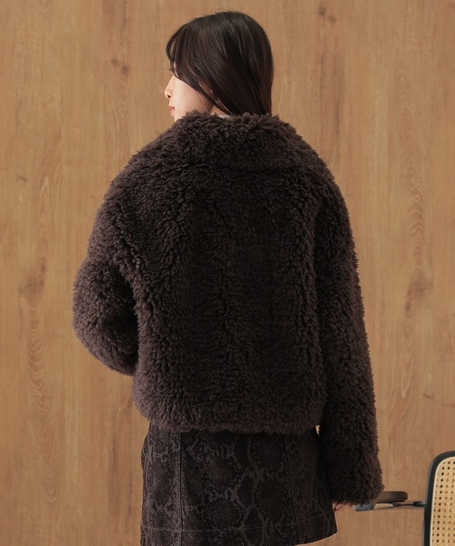 SUWDEE(スーディー)の「big collar boa short coat(その他アウター・レディース・ベージュ/ブラウン・FREE)」の8枚目の写真