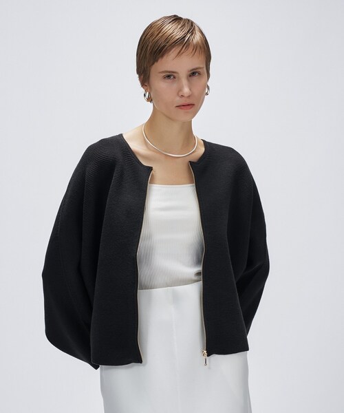 cloenc（クロエンス）の「【手洗い可】ドルマンケープニットカーディガン（カーディガン/ボレロ・レディース・ライトイエロー系/ブラック/ブラウン系その他・02）」の15枚目の写真