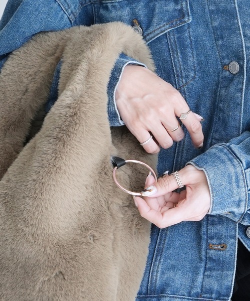 reca（レカ）の「ラビット風ファートートバッグ（トートバッグ・レディース・ライトベージュ/グレー/ベージュ・ONE SIZE）」の14枚目の写真