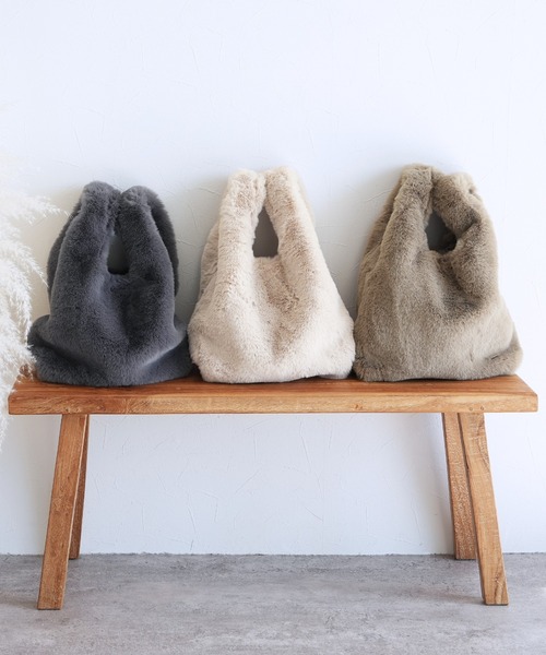 reca（レカ）の「ラビット風ファートートバッグ（トートバッグ・レディース・ライトベージュ/グレー/ベージュ・ONE SIZE）」の22枚目の写真