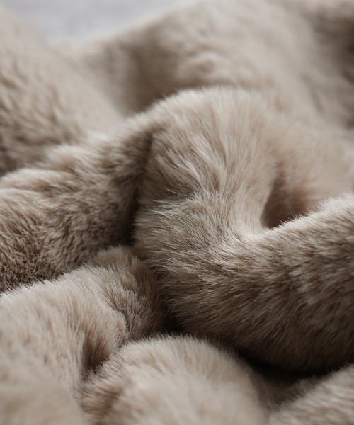 reca（レカ）の「ラビット風ファートートバッグ（トートバッグ・レディース・ライトベージュ/グレー/ベージュ・ONE SIZE）」の6枚目の写真