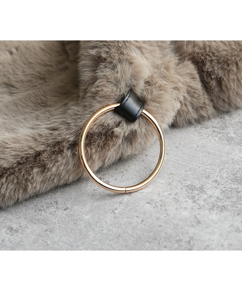 reca（レカ）の「ラビット風ファートートバッグ（トートバッグ・レディース・ライトベージュ/グレー/ベージュ・ONE SIZE）」の5枚目の写真