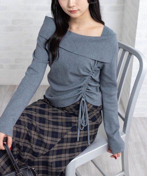 clear（クリア）の「サイドドロスト長袖ニットトップス［大人 カジュアル 着回し力抜群］≪AW新作≫（ニット/セーター・レディース・ブラック/アイボリー/グレー/チャコールグレー/イエロー/ラベンダー/ボルドー/ブラウン/ピンク・F）」の4枚目の写真