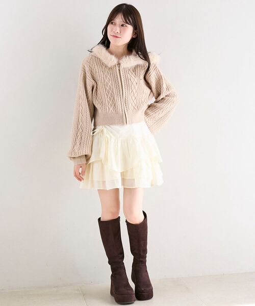 MAJESTIC LEGON（マジェスティックレゴン）の「キラキラフード付きニットパーカー（パーカー・レディース・アイボリー/ブラック/ベージュ/グレー・MEDIUM）」の5枚目の写真