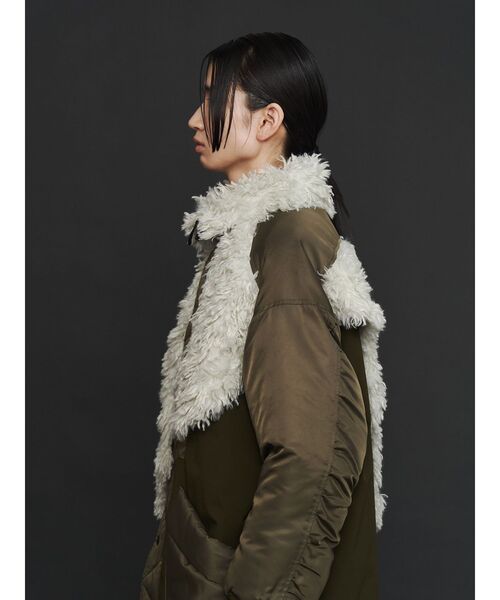 UN3D.(アンスリード)の「BIG BOA FLAP DOCKING CT / ビッグボアフラップドッキングコート(その他アウター・レディース・ブラック/カーキ・36/38)」の20枚目の写真