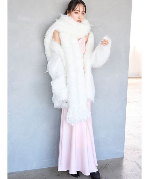 SNIDEL（スナイデル）の「ファーロングマフラー（マフラー・レディース・アイボリー/ライトピンク/ネイビー・F）」の18枚目の写真