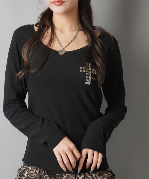 SPINNS(スピンズ)の「ギャル復活★スタッズが光る起毛テレコロンT(Tシャツ/カットソー・レディース・オフホワイト/杢グレー/ブラック・ONESIZE)」の3枚目の写真