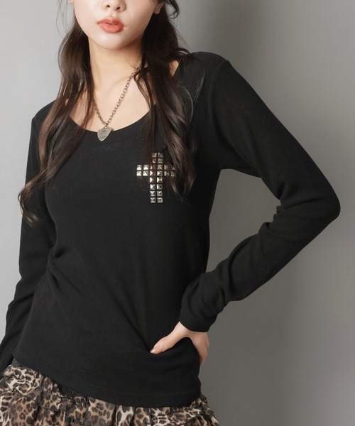 SPINNS(スピンズ)の「ギャル復活★スタッズが光る起毛テレコロンT(Tシャツ/カットソー・レディース・オフホワイト/杢グレー/ブラック・ONESIZE)」の5枚目の写真