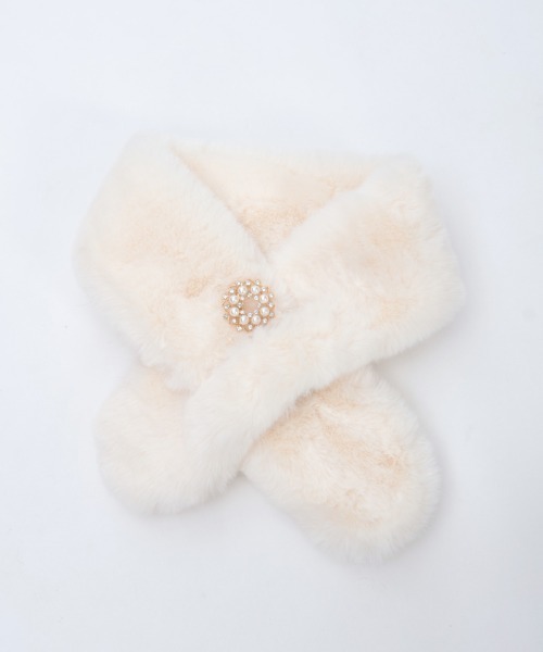 axes femme（アクシーズファム）の「ブローチ付きファーティペット（マフラー・レディース・ブラック/キナリ/ピンク・FREE）」の16枚目の写真